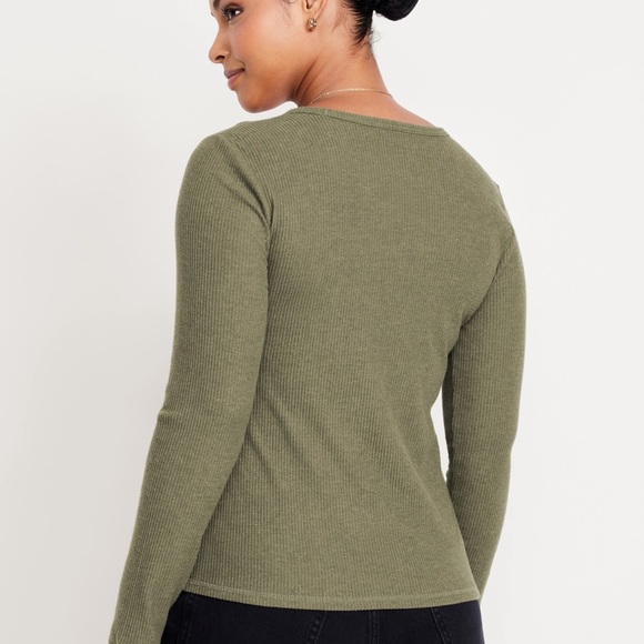 NWT OLD NAVY Plush V-Neck T-Shirt Color GREEN SIZE LARGE - Picture 6 of 9